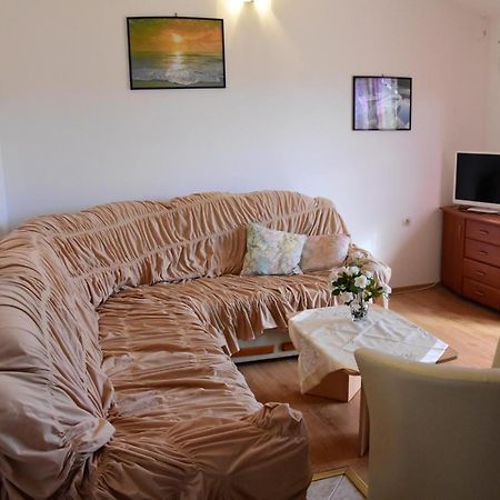 Apartments Zana Vir Dış mekan fotoğraf