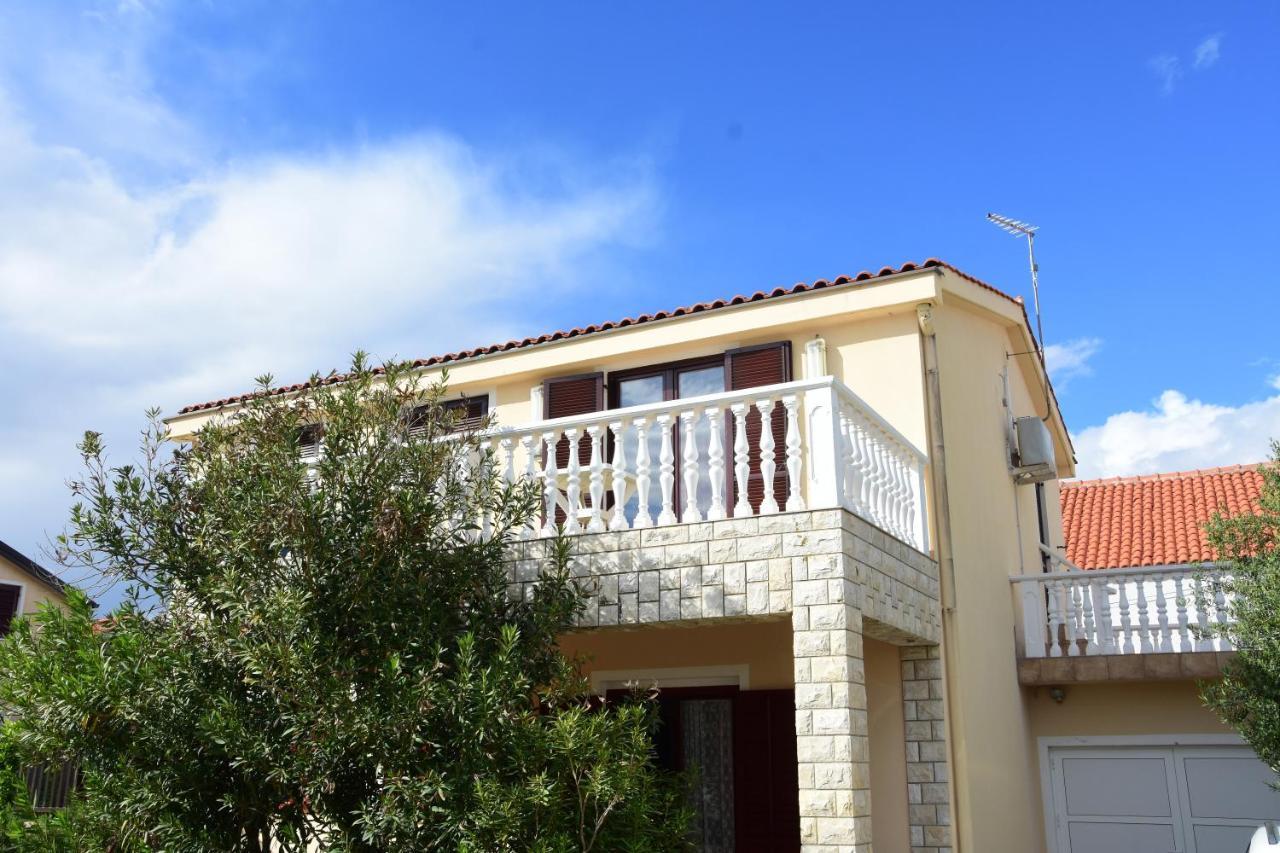 Apartments Zana Vir Dış mekan fotoğraf