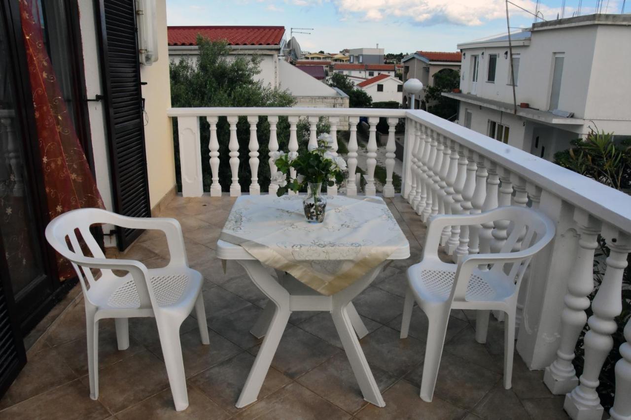 Apartments Zana Vir Dış mekan fotoğraf